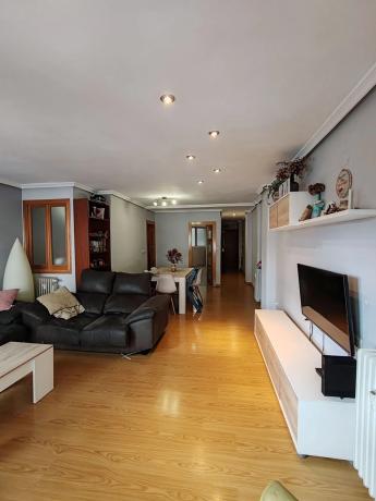 Piso en Barri Santa Rosa