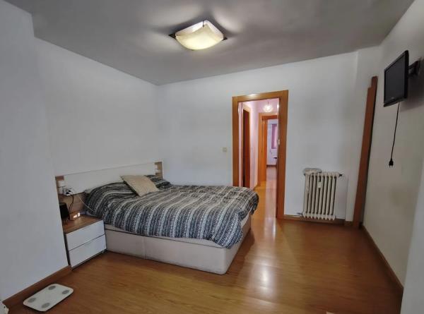 Piso en Barri Santa Rosa