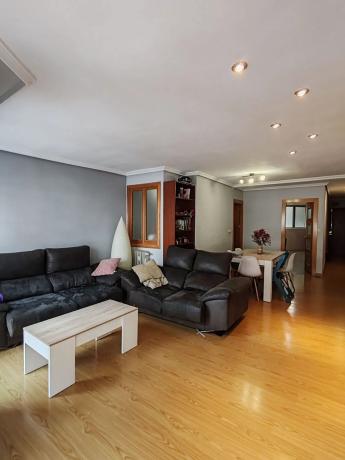 Piso en Barri Santa Rosa