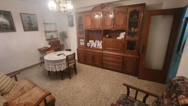 Piso en avenida de Juan Carlos i