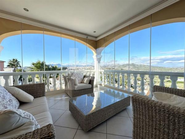 Casa independiente en Polígono Pp.Asegador y Calistr