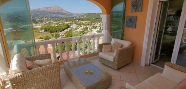 Casa independiente en Polígono Pp.Asegador y Calistr