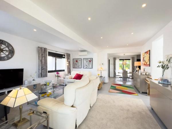 Chalet en La Fustera