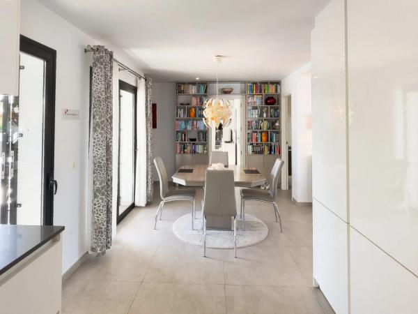 Chalet en La Fustera