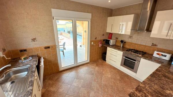 Casa independiente en Partida Colina del Sol, 42 a