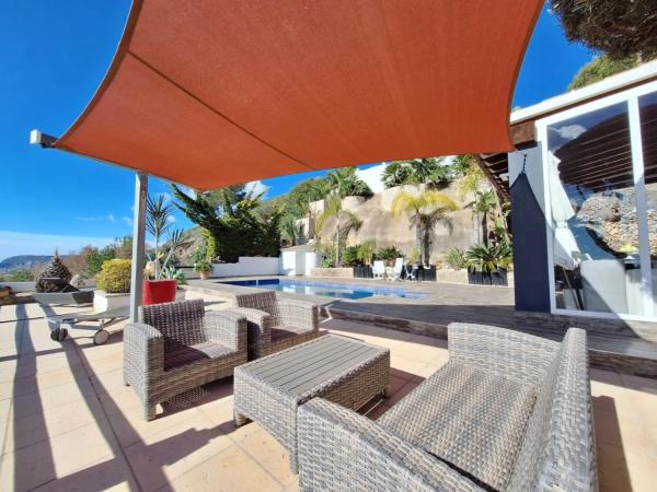 Casa independiente en Partida la Empedrola