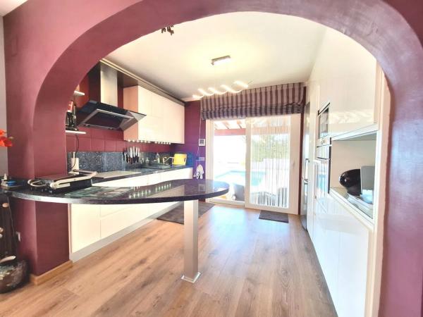 Casa independiente en Partida la Empedrola