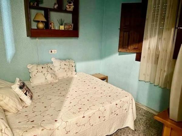 Chalet adosado en calle Comunidad Valenciana