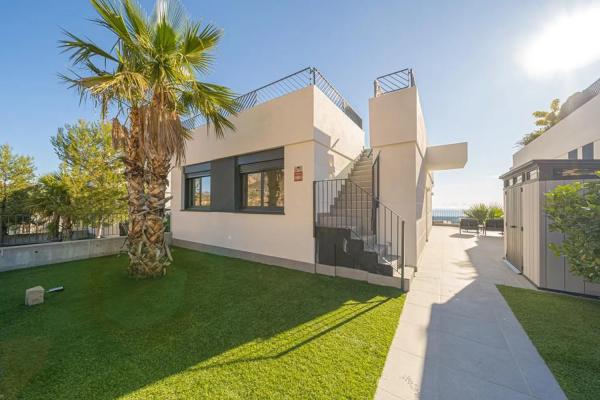 Casa independiente en calle Mariola, 42