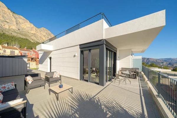 Casa independiente en calle Mariola, 42