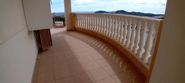 Piso en calle Berna, 2