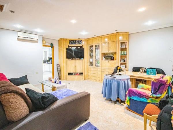 Casa independiente en calle Juan Carbajo Santos, 5