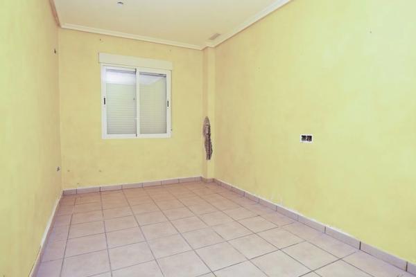 Piso en calle Ramón y Cajal