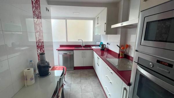 Piso en Barrio Reina Victoria-Miguel Hernández