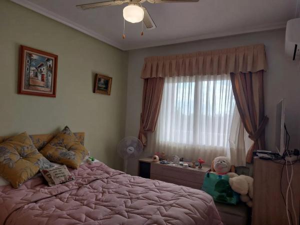 Piso en calle la Paz, 19