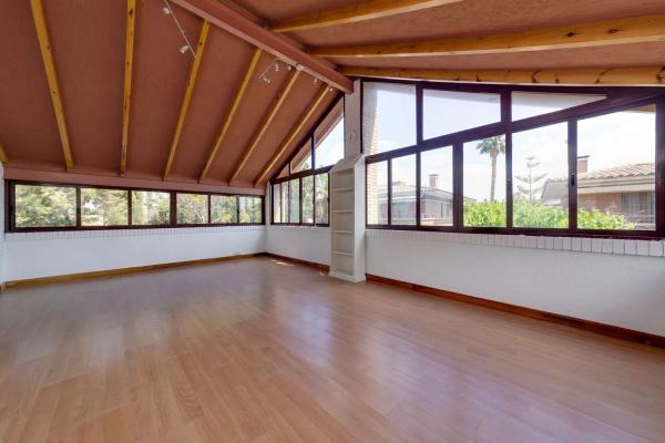 Casa independiente en calle d'Aquari, 7