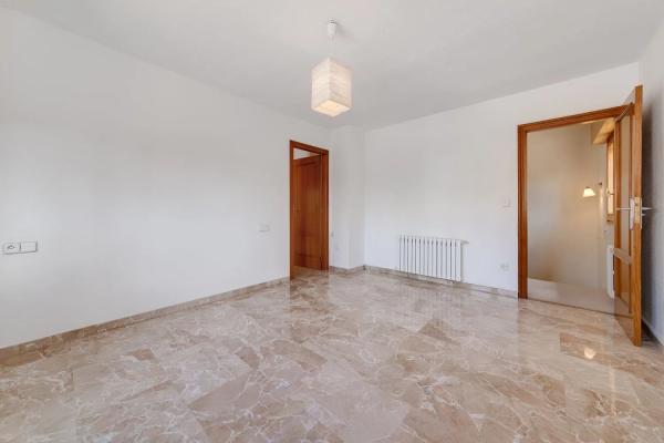 Casa independiente en calle d'Aquari, 7