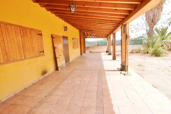 Casa independiente en plaza Poligono 9, 26