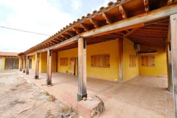 Casa independiente en plaza Poligono 9, 26