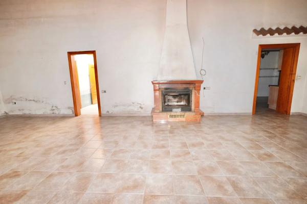 Casa independiente en plaza Poligono 9, 26