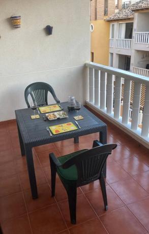 Piso en La Marina, 2 m