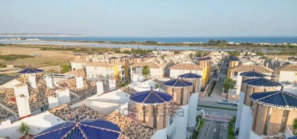 Piso en La Marina, 2 m