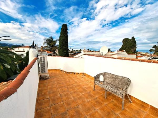 Chalet adosado en Partida Barranquets Cl-12