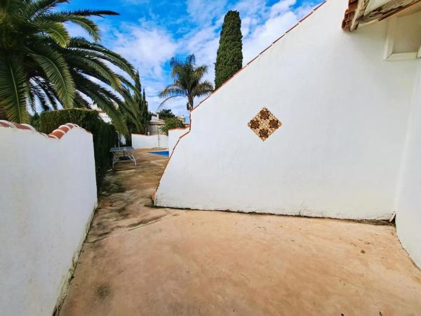 Chalet adosado en Partida Barranquets Cl-12