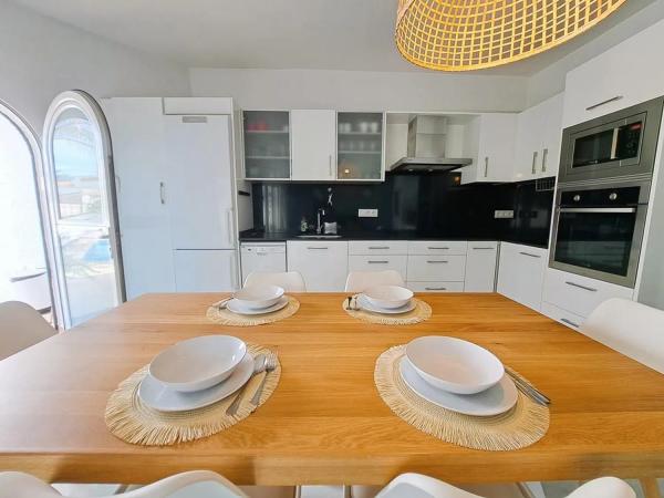 Chalet adosado en Partida Barranquets Cl-12