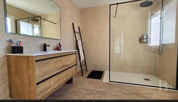 Casa independiente en calle de Roncadell