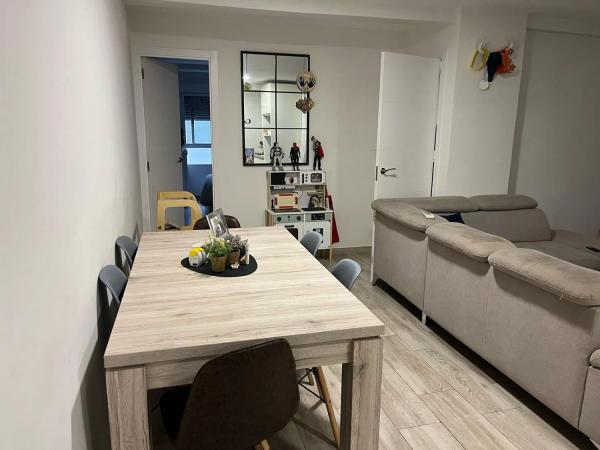 Piso en Barrio Reina Victoria-Miguel Hernández