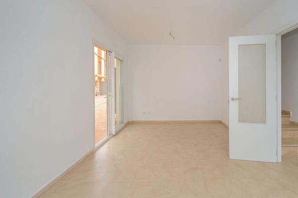 Chalet pareado en calle Serra Grossa