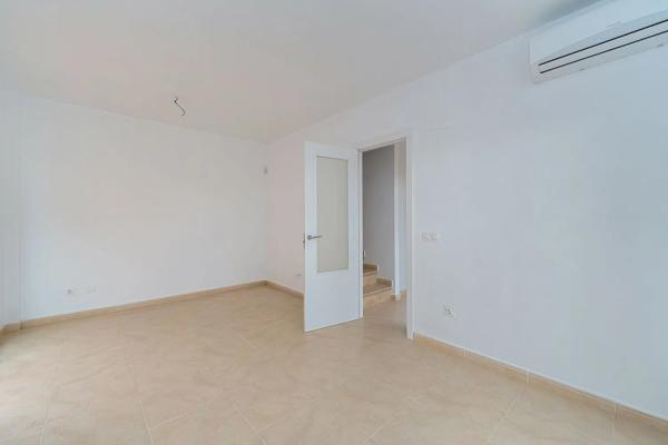 Chalet pareado en calle Serra Grossa