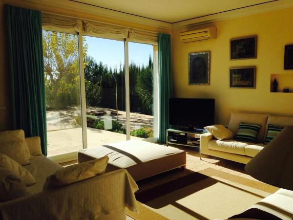 Casa independiente en calle Río Volga