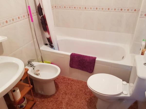 Casa independiente en calle Halcón