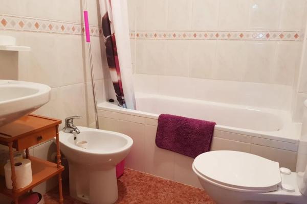 Casa independiente en calle Halcón