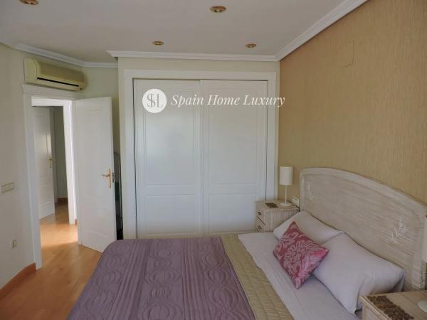 Chalet pareado en avenida Doctor Severo Ochoa