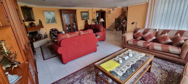 Casa independiente en calle de Gijon