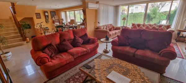 Casa independiente en calle de Gijon