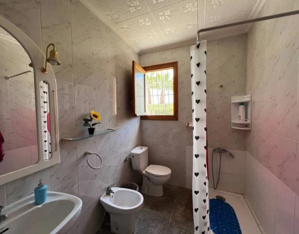 Casa independiente en avenida Constitució, 8