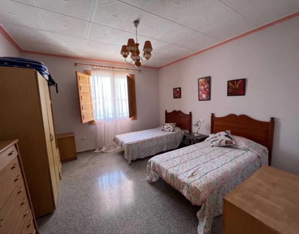 Casa independiente en avenida Constitució, 8