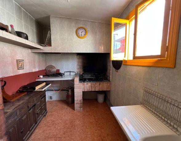 Casa independiente en avenida Constitució, 8