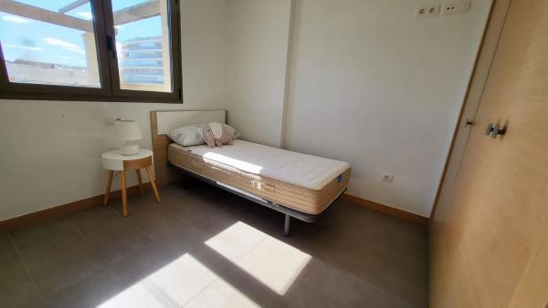 Piso en Arenales del Sol