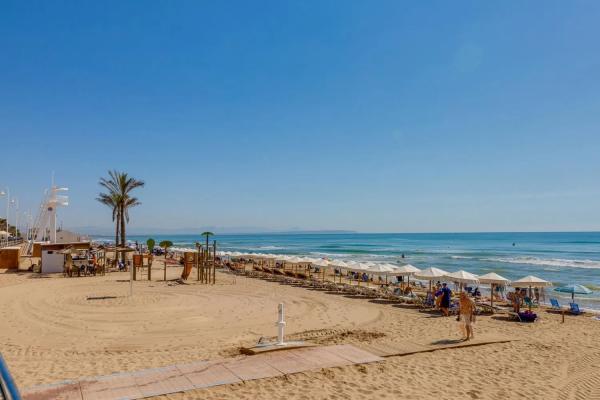 Piso en avenida del País Valencià