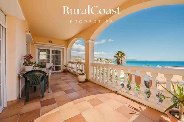 Casa independiente en calle d'Oriola