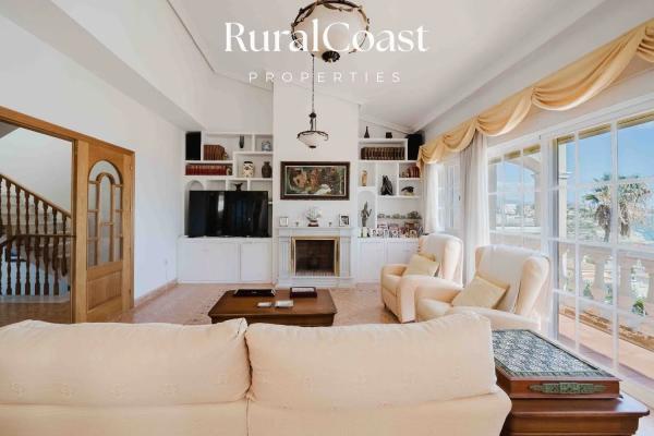 Casa independiente en calle d'Oriola