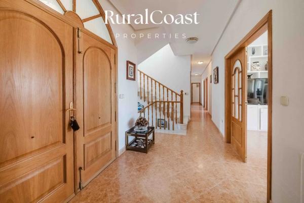 Casa independiente en calle d'Oriola