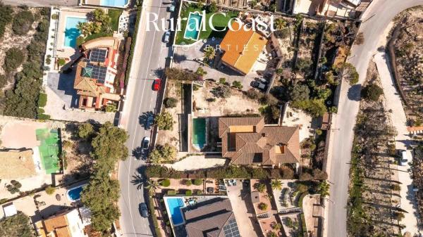 Casa independiente en calle d'Oriola