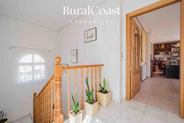 Casa independiente en calle d'Oriola