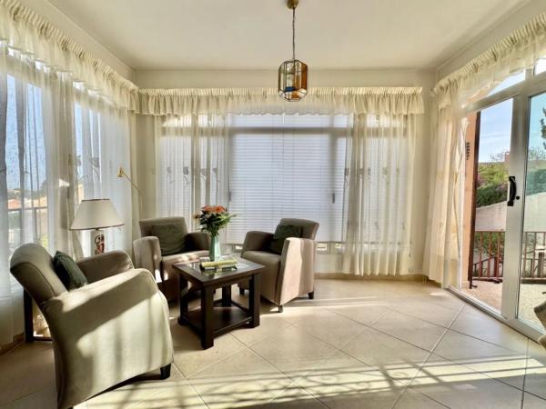 Casa independiente en avenida Llimeres, 20